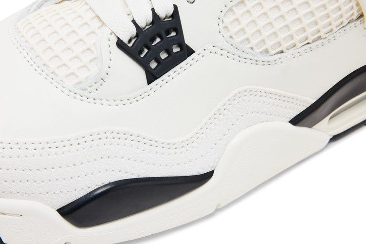 Air Jordan 4 Retro OG Flight Club