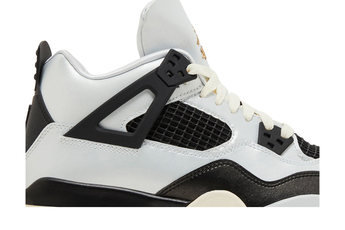 Air Jordan 4 Retro Platinum Gold