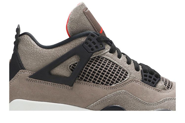 Air Jordan 4 Taupe Haze