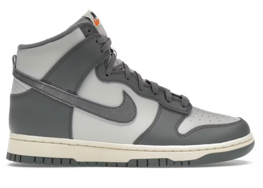Nike Dunk High Vintage Light Bone Grey