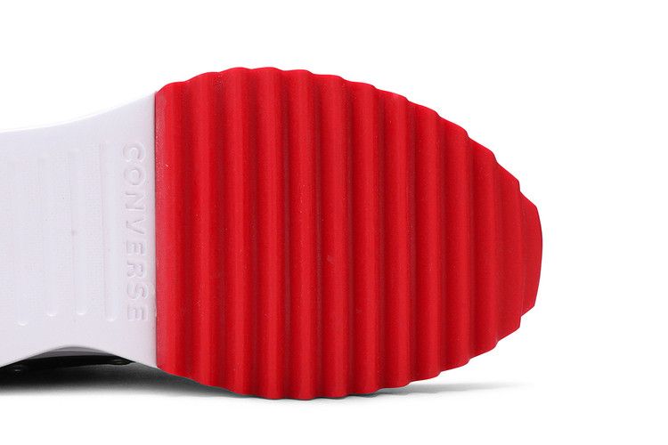 Converse Run Star Hike Valentine\&s Day