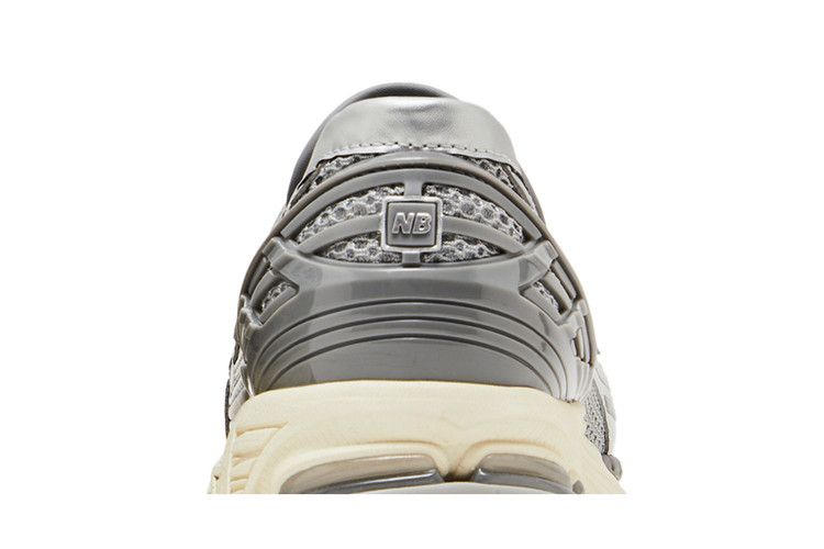 New Balance 1906L Metallic Silver