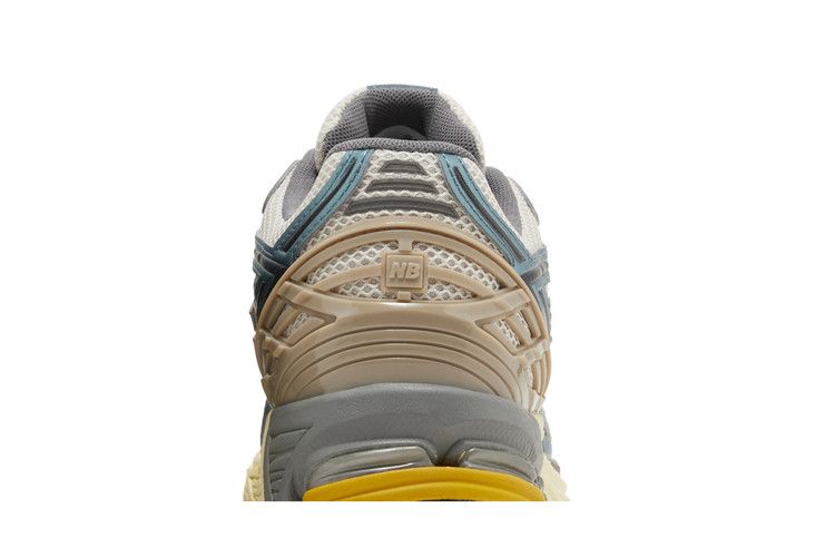 New Balance 1906R Metallic Teal