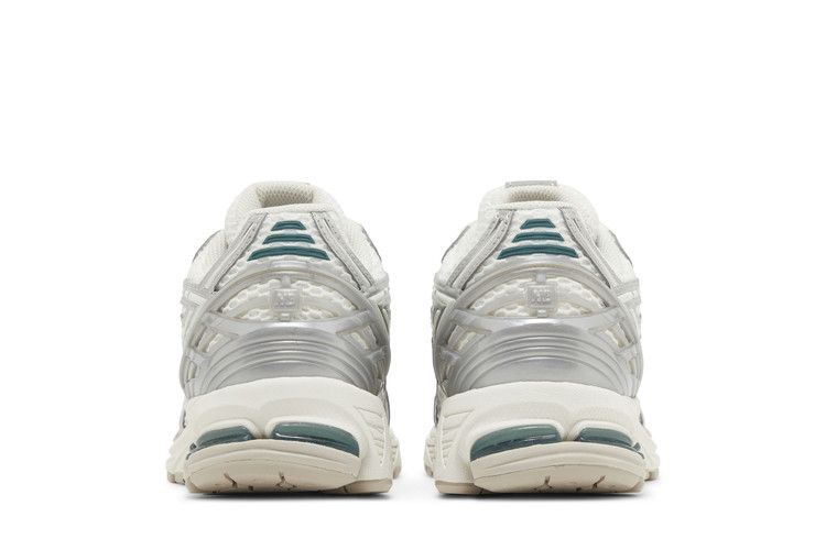 New Balance 1906R Silver Metallic Cream