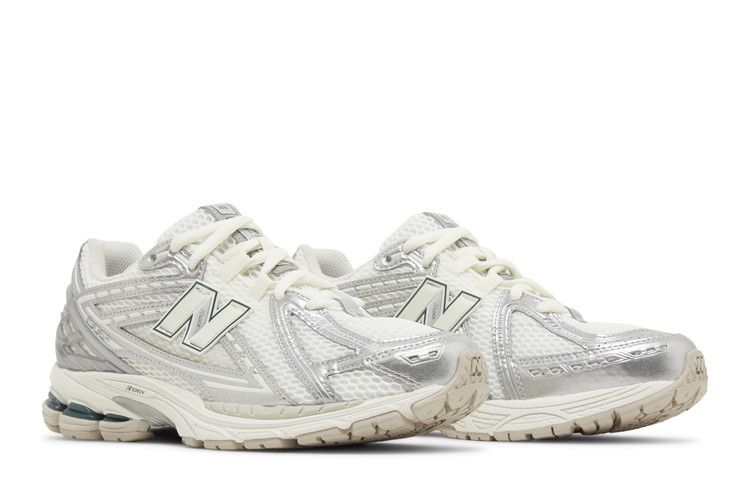 New Balance 1906R Silver Metallic Cream