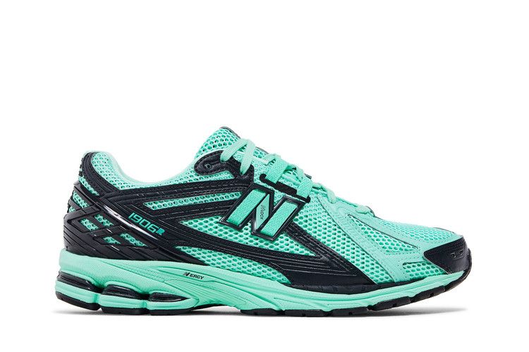 New Balance 1906R Size? Green Black