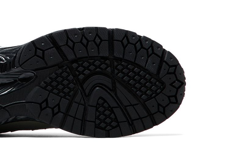 New Balance 1906R The Basement Black Silver