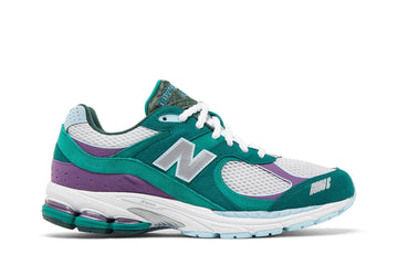 New Balance 2002R Up There Backyard Legends, vert canard et violet