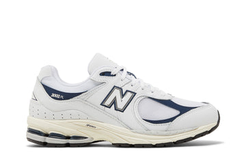 New Balance 2002R White Natural Indigo, blanc, touches bleu marine