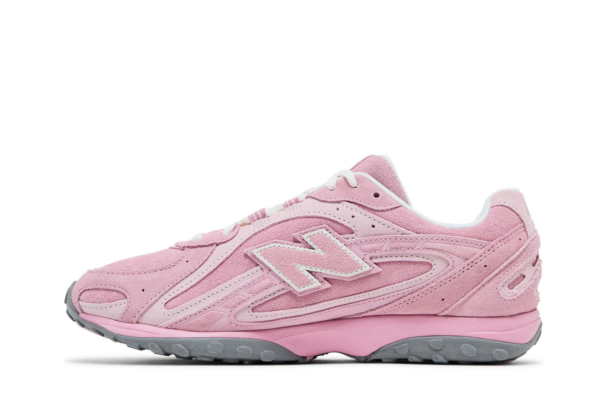 New Balance 204L Pastel Pink