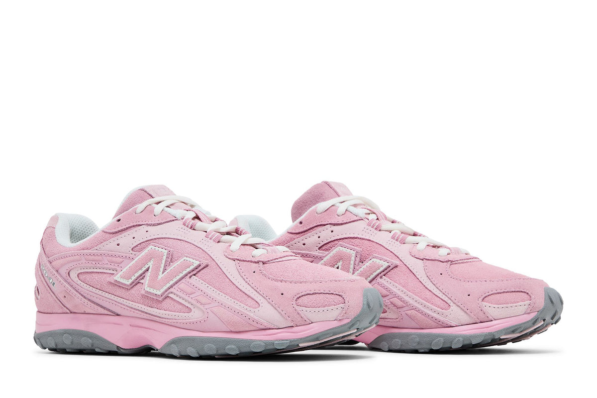 New Balance 204L Pastel Pink