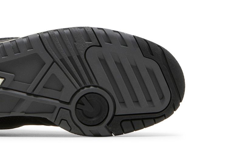 New Balance 550 Black Sail