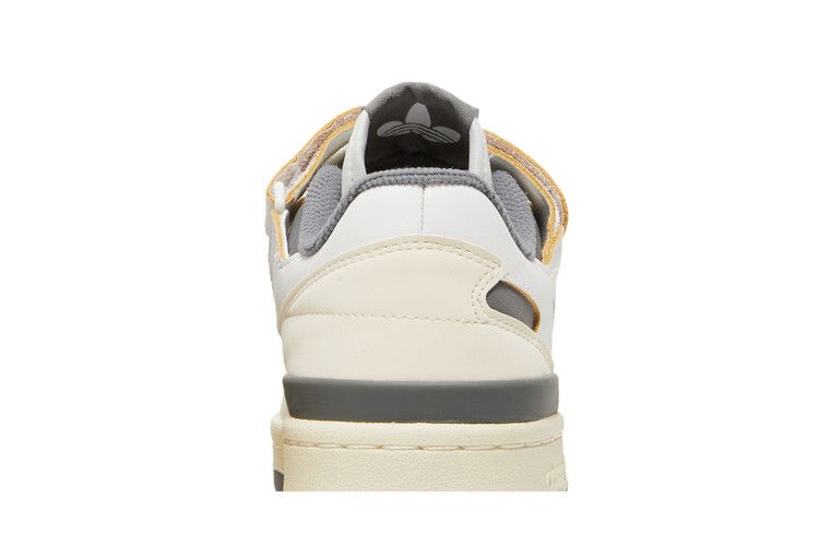 New Balance 550 Sea Salt Pine Green