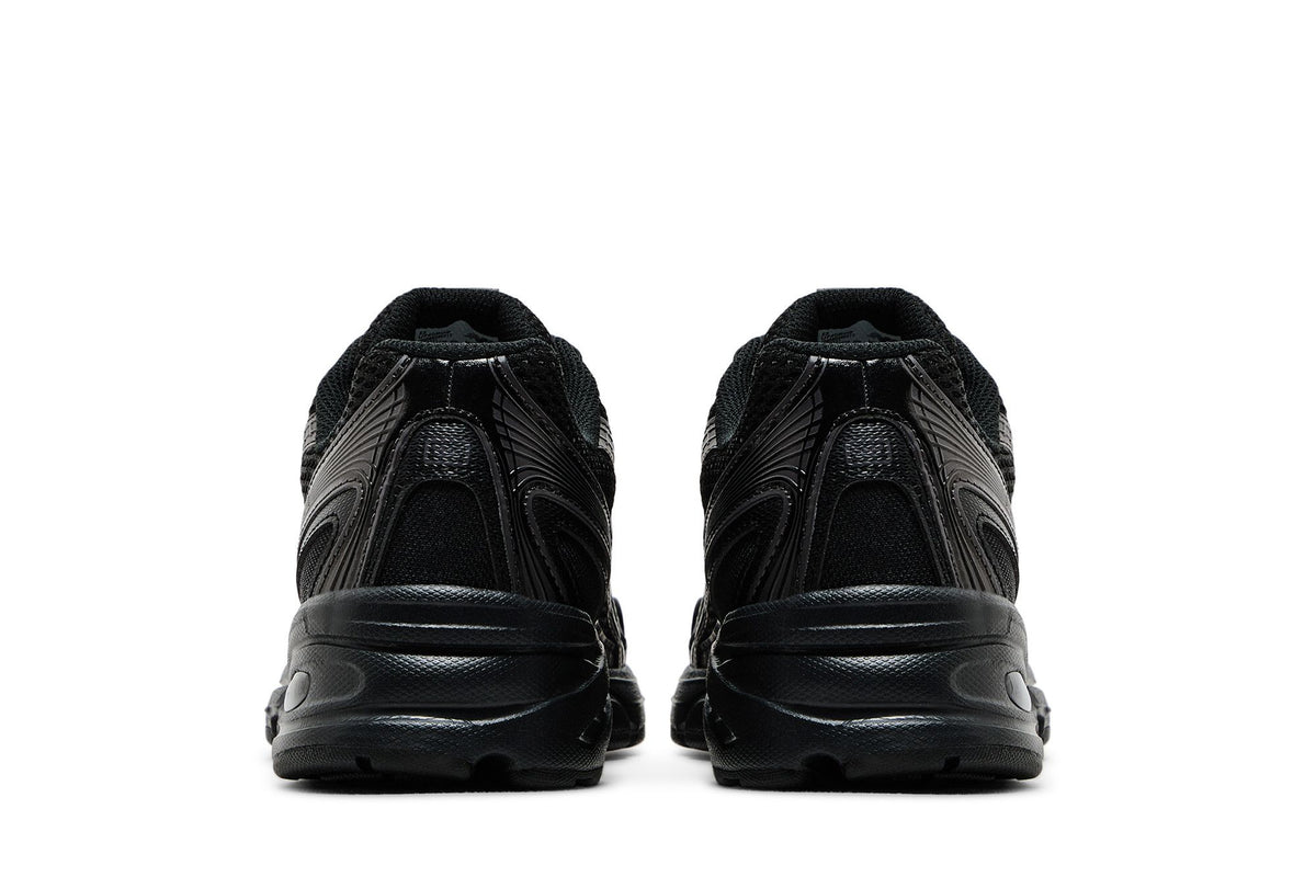New Balance 740 Triple Black