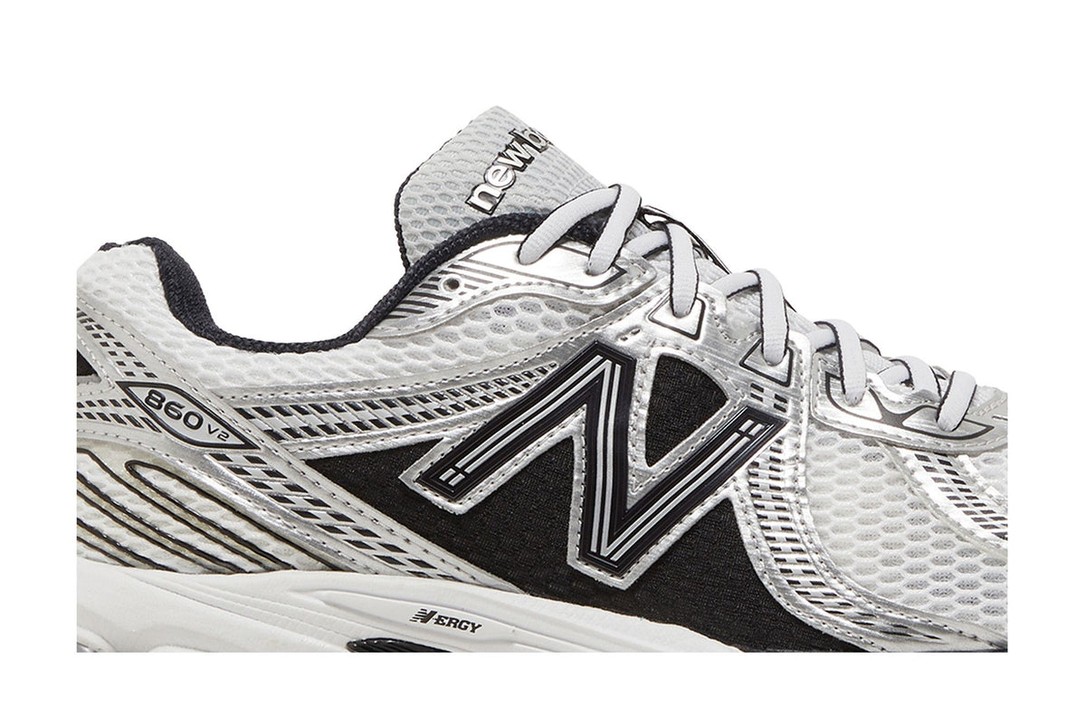 New Balance 860 Black White Silver