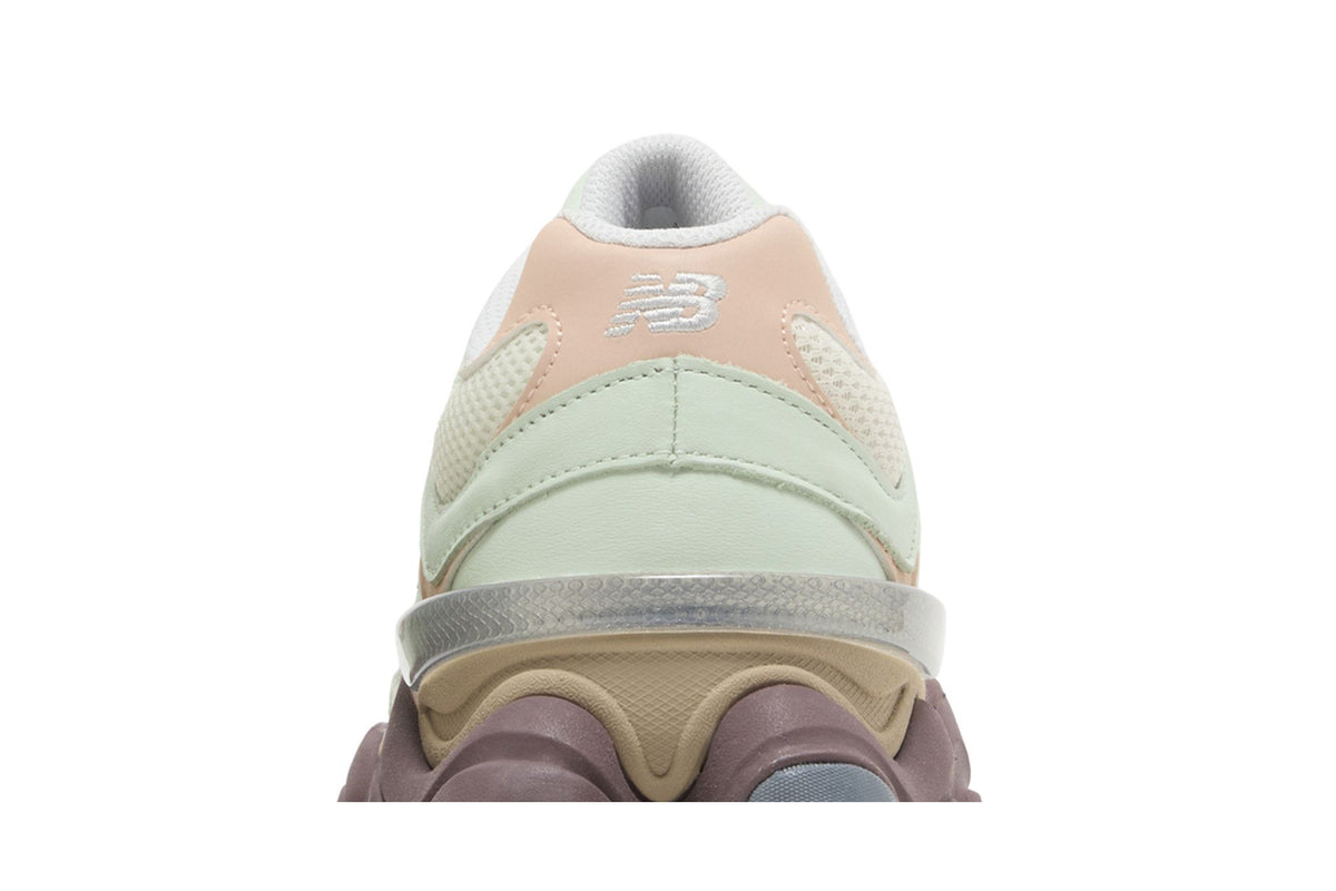 New Balance 9060 Clay Ash