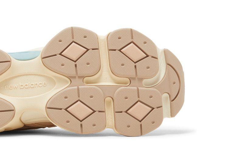 New Balance 9060 Ivory Cream