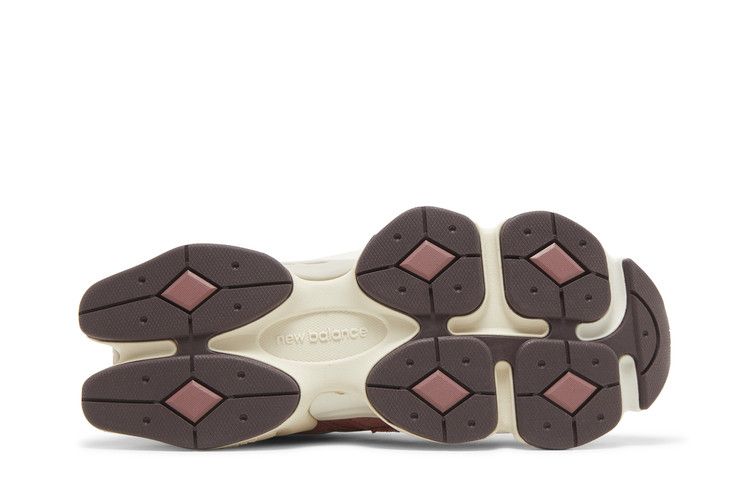 New Balance 9060 Sea Salt Cherry Blossom