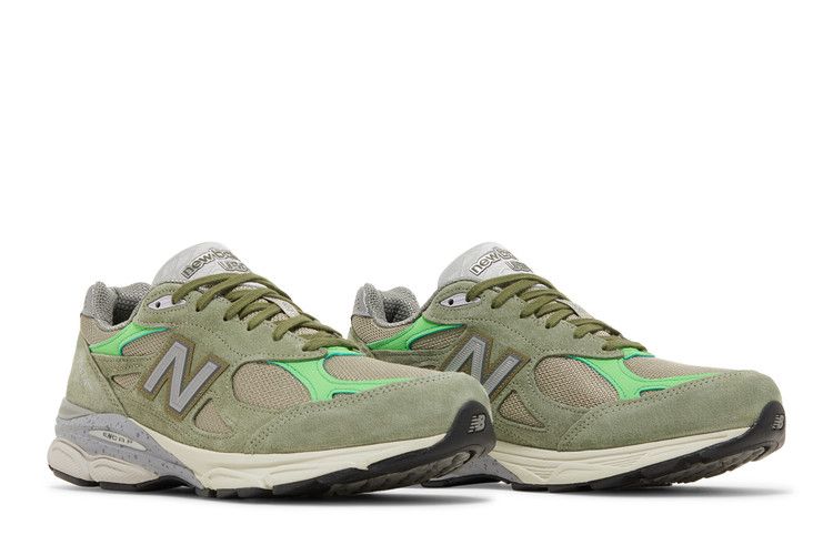 New Balance 990 V3 Patta Keep Your Family Close