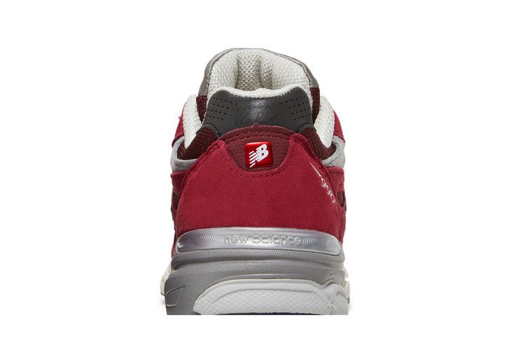 New Balance 990 V3 Scarlet
