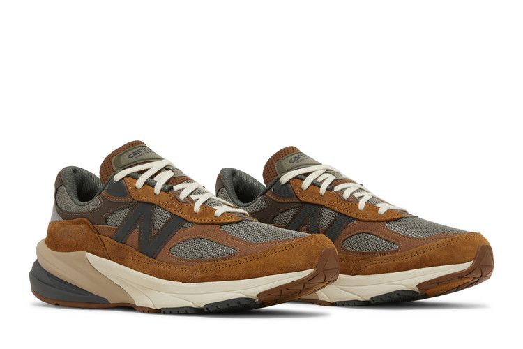 New Balance 990 V6 Carhartt WIP Sculpture Center
