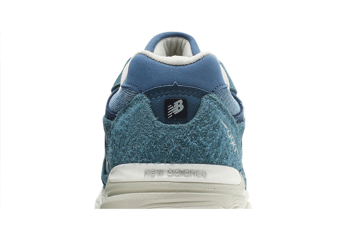 New Balance 990 v3 Levi's Blue
