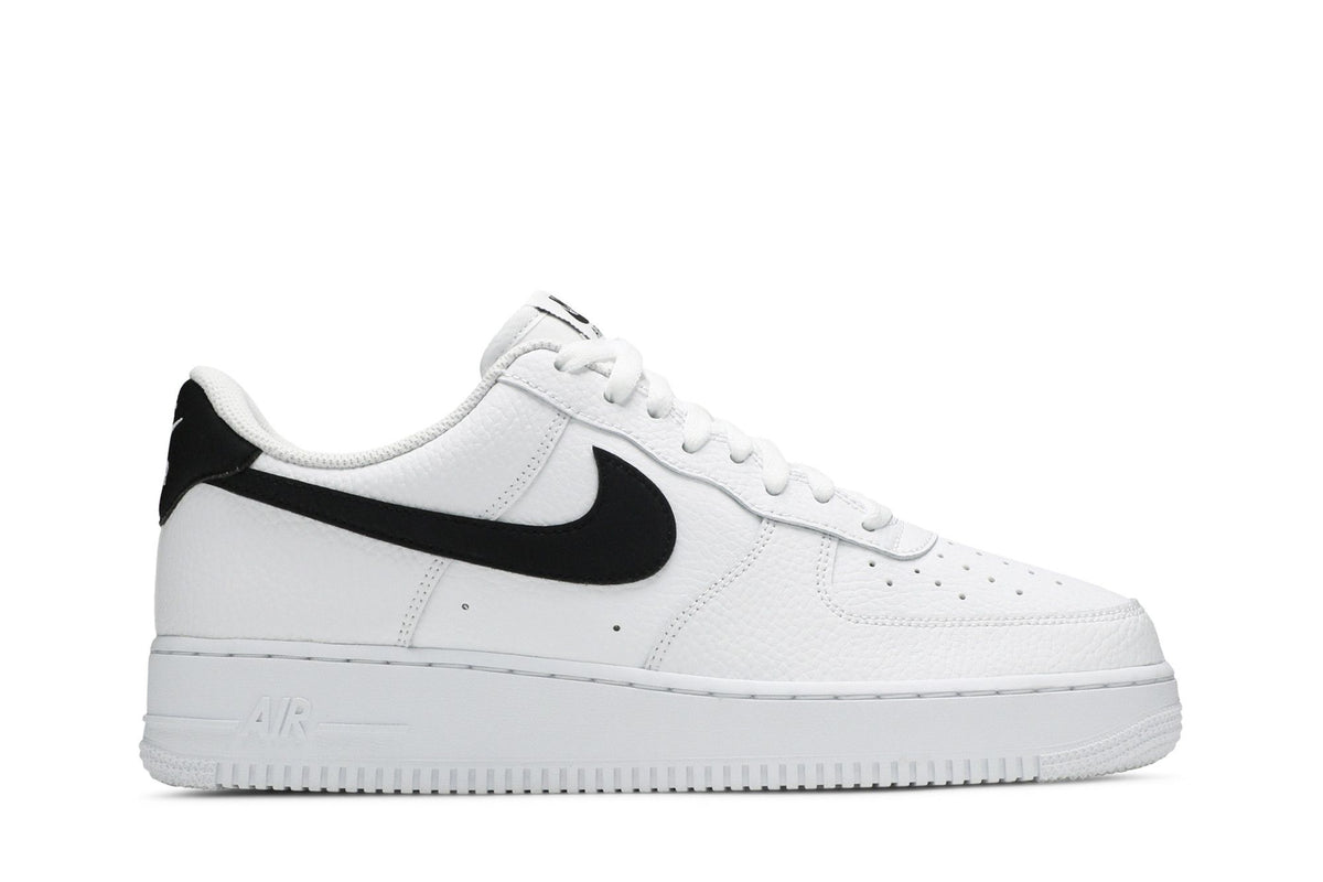 Nike Air Force 1 Low '07 White Black Pebbled Leather