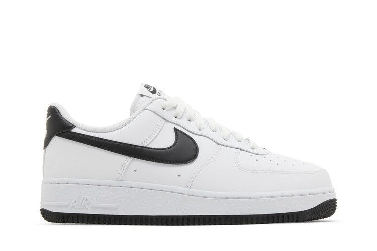 Détail authentification Air Force 1 - Broderie talon