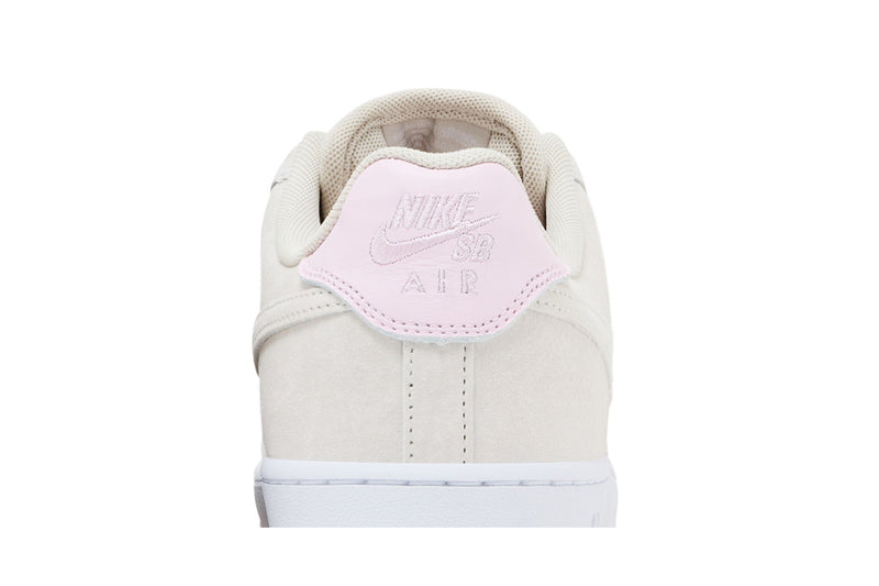 Nike SB Air Force 1 Light Orewood Brown Pink - Détail daim