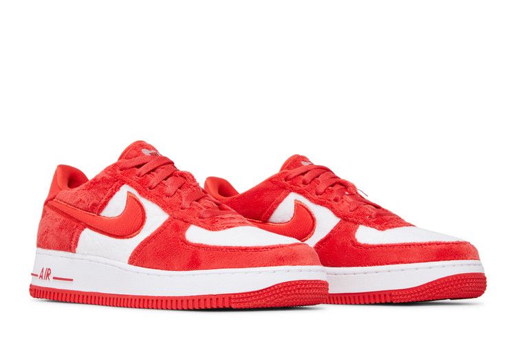 Nike Air Force 1 Low Valentine's Day Fleece