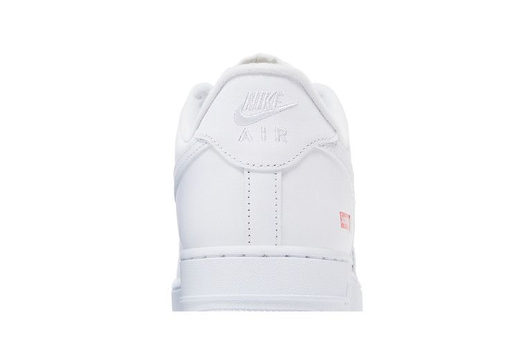 Nike Air Force 1 Low White Supreme