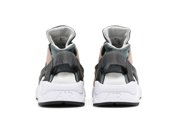 Nike Air Huarache Escape (2021)