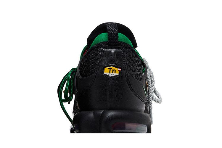 Nike Air Max Plus Homecoming Black
