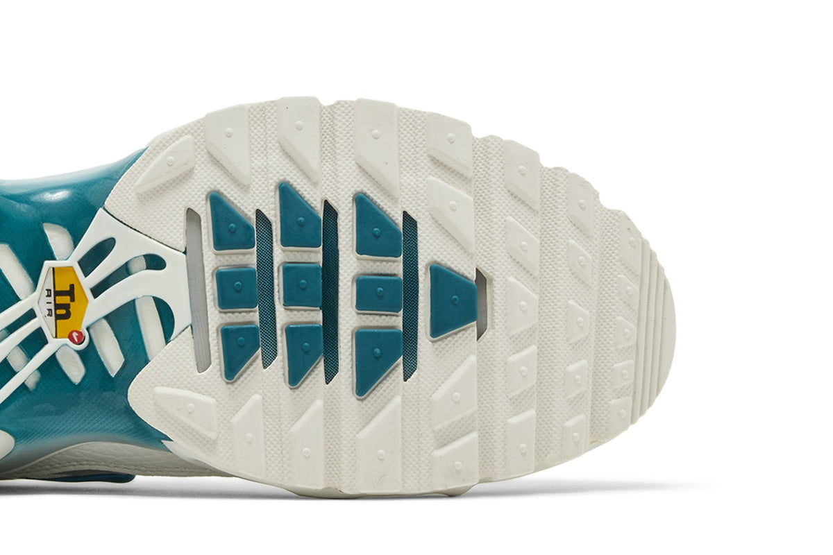 Nike Air Max Plus Metallic Teal