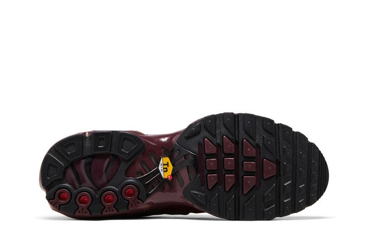 Nike Air Max Plus SE Night Maroon Metallic Silver