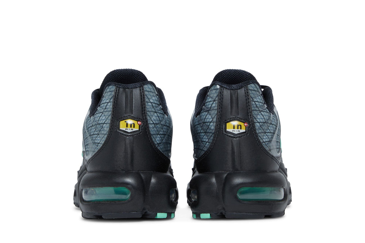 Nike Air Max Plus Spirograph