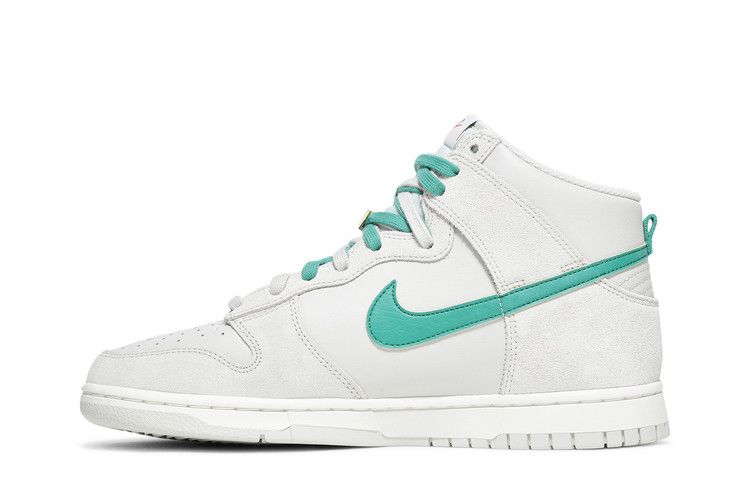 Nike Dunk High First Use Light Bone Green Noise
