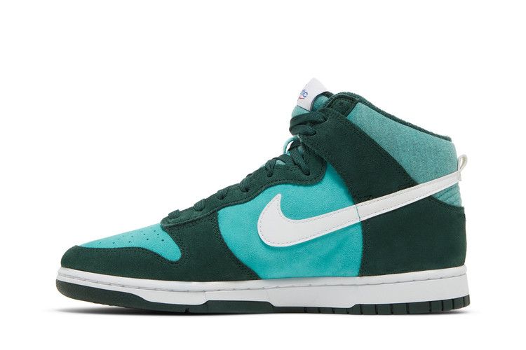 Nike Dunk High Retro SE Athletic Club
