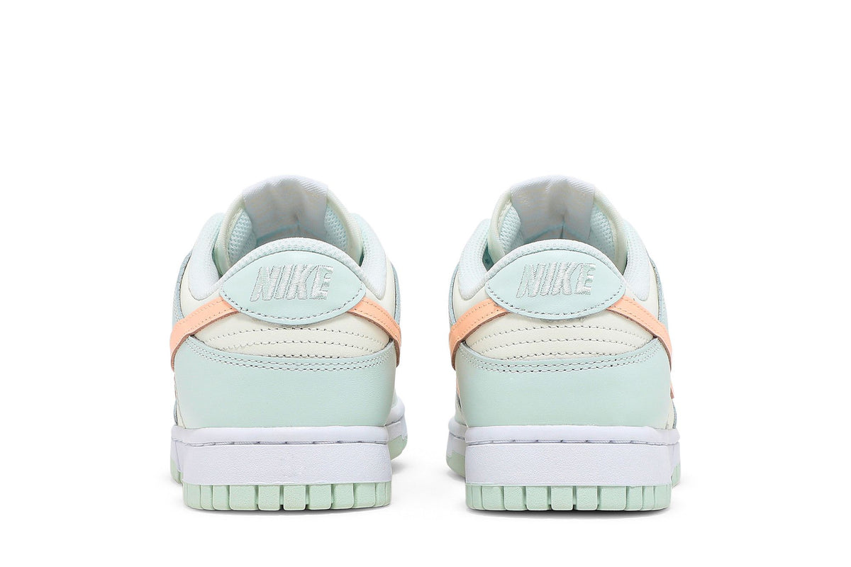 Nike Dunk Low Barely Green