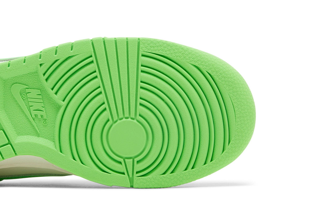 Nike Dunk Low Green Strike