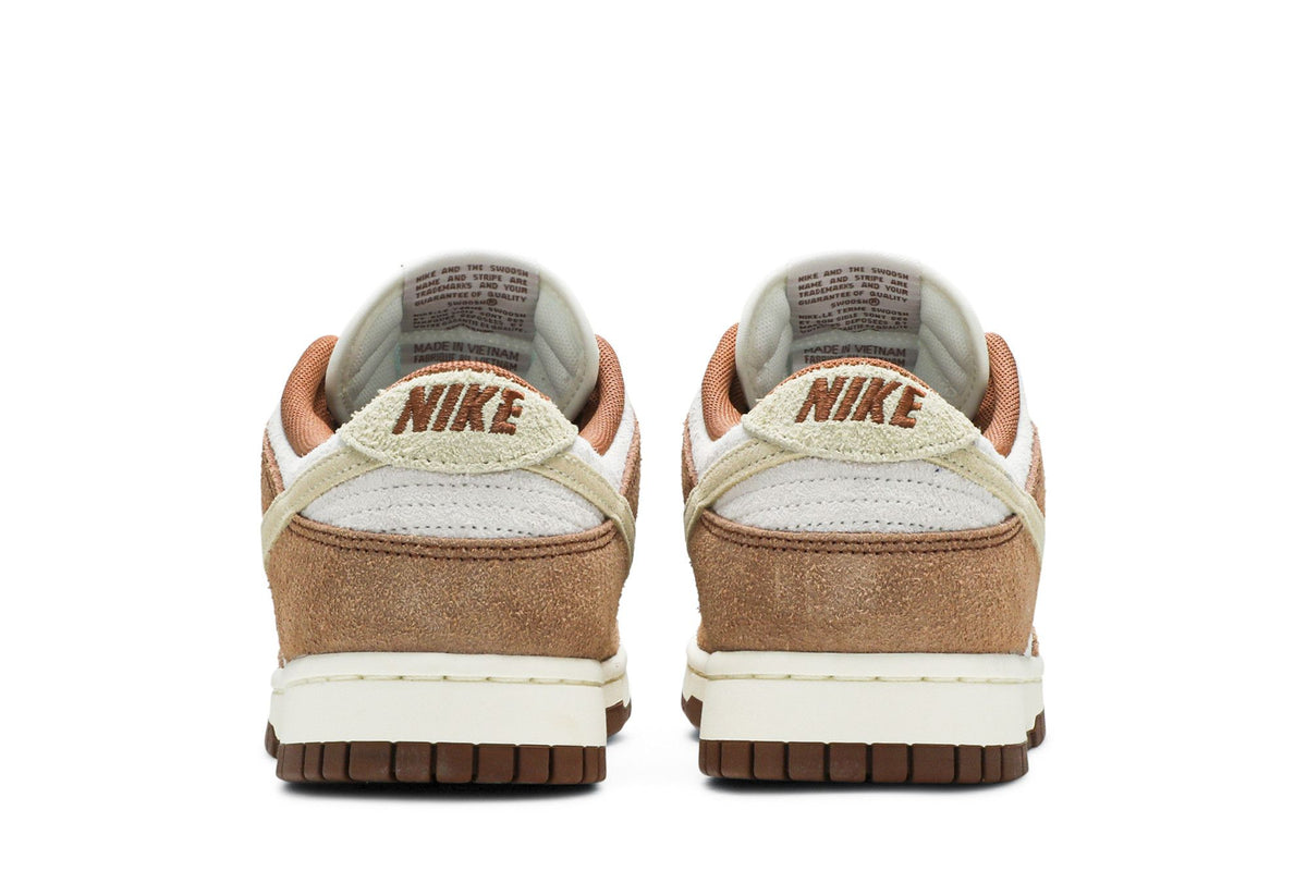 Nike Dunk Low Medium Curry