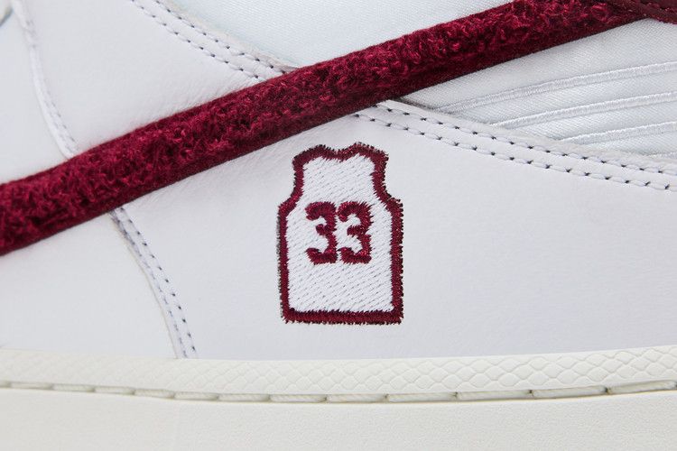 Nike Dunk Low Protro Kobe Bryant Lower Merion Home