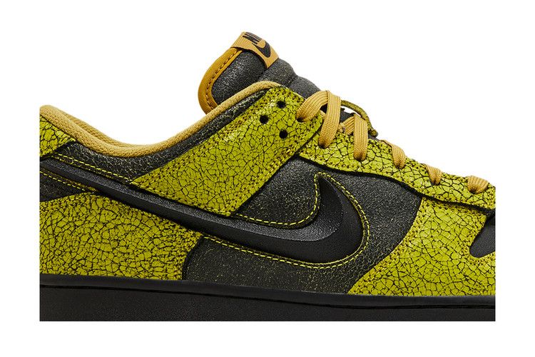 Nike Dunk Low QS Halloween Skull