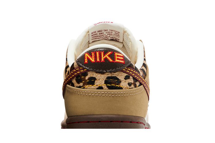 Nike Dunk Low Khaki Team Red - Vue arrière