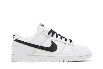 Nike Dunk Low Reverse Panda blanche avec Swoosh noir