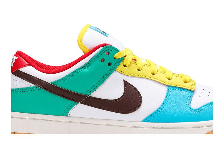 Nike Dunk Low SE Free 99 Pack White