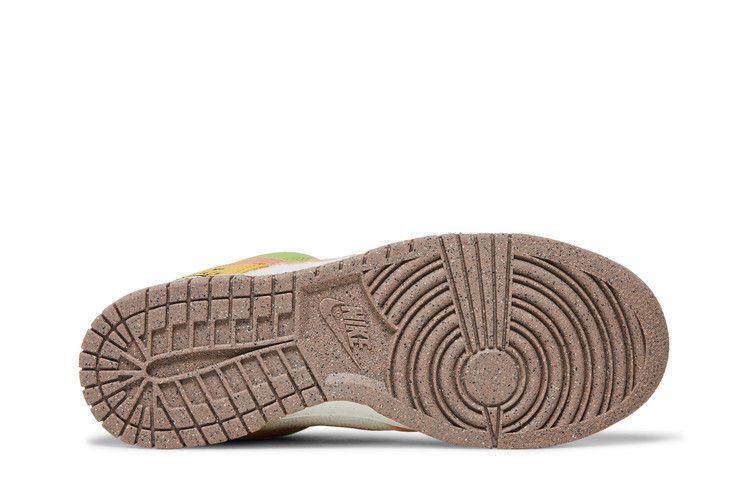Nike Dunk Low SE Sun Club