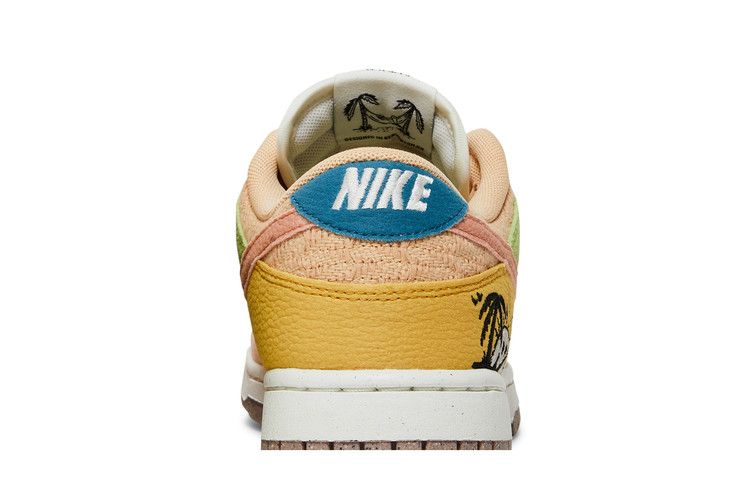 Nike Dunk Low SE Sun Club