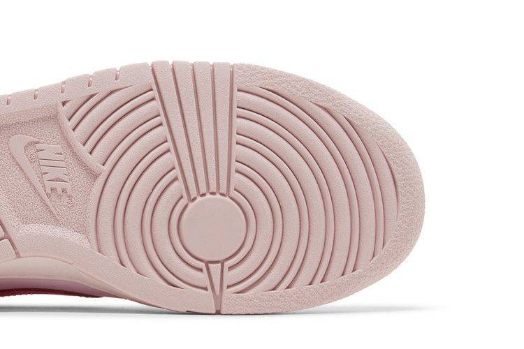 Nike Dunk Low Triple Pink (Barbie)