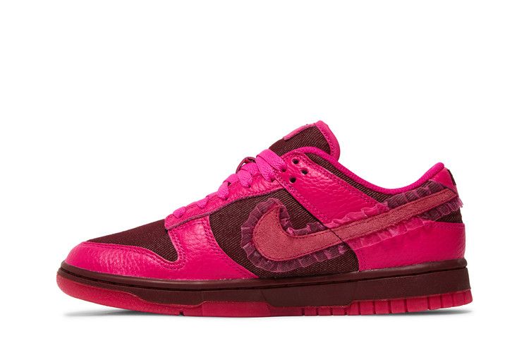 Nike Dunk Low Valentines Day (2022)